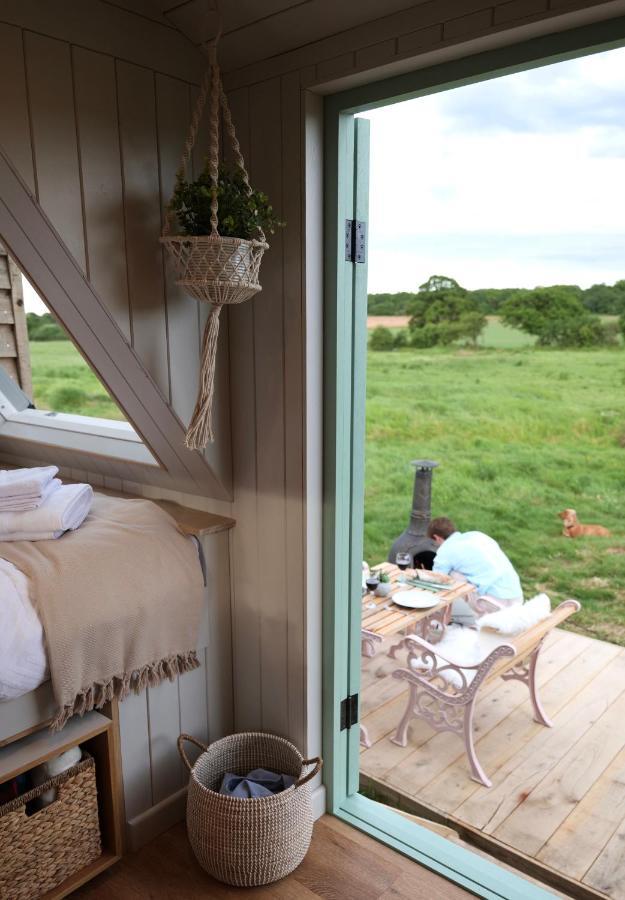 Luxury Retreat 30mins Taxi Ride From West London